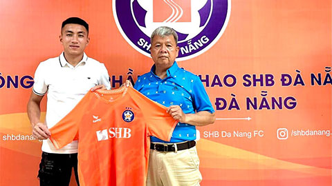 'Hiện tượng' của bóng đá Việt Nam ký hợp đồng 2 năm với SHB Đà Nẵng
